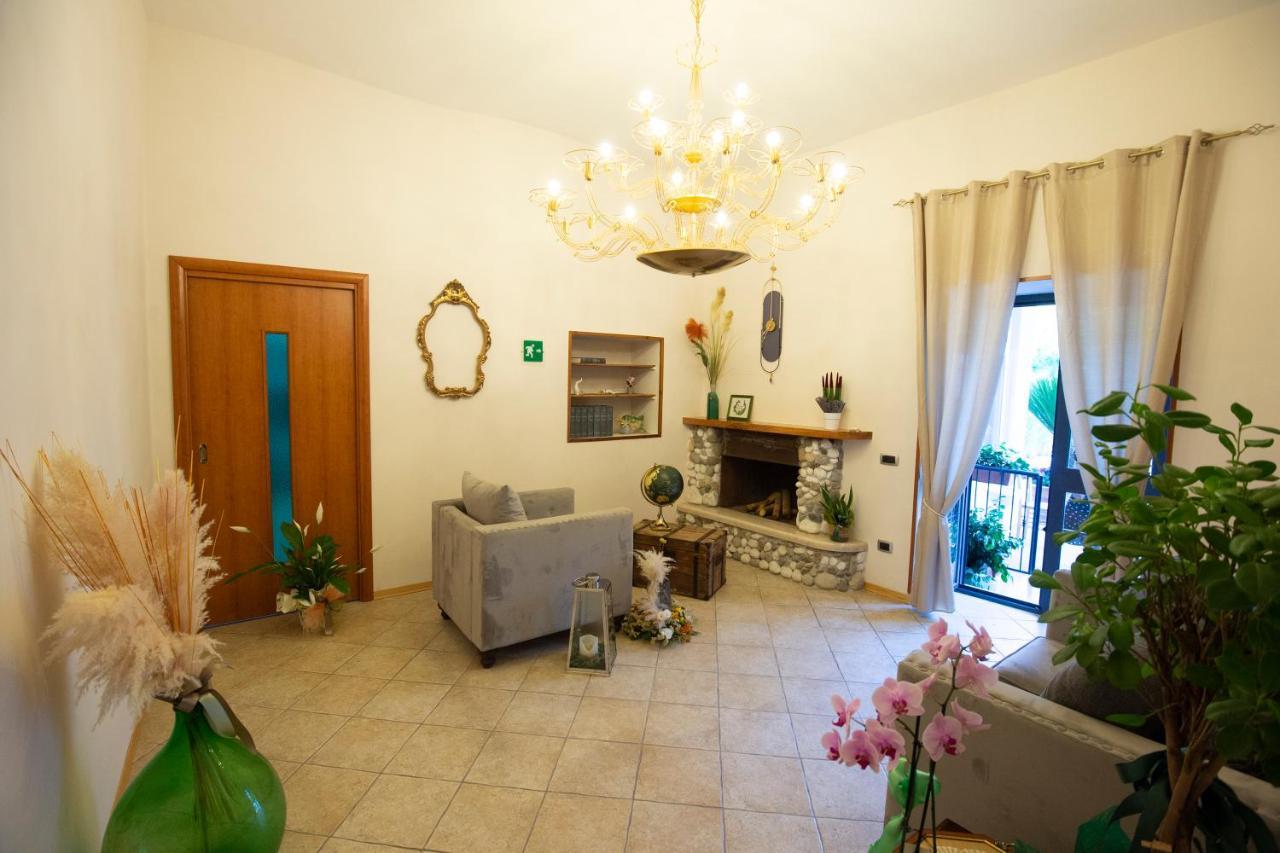 Donna Rosita Otel San Felice a Cancello Dış mekan fotoğraf